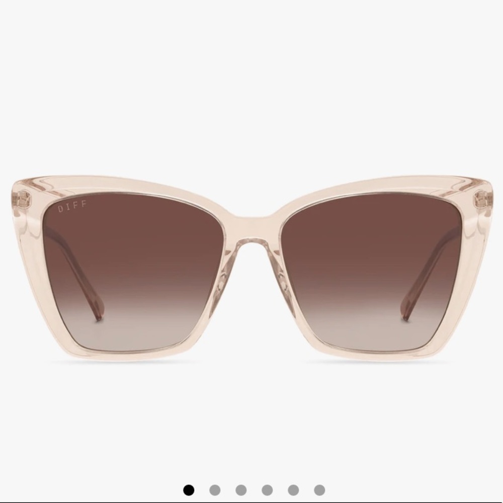 Becky II Sandstone Crystal Brown Fade Polarized Sunglasses - Picture 5 of 11